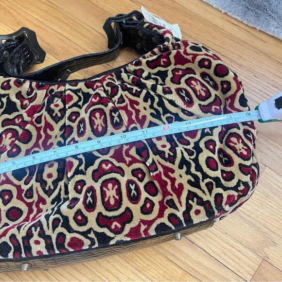 Coldwater Creek Indian Tapestry Hobo bag - Picture 9 of 10